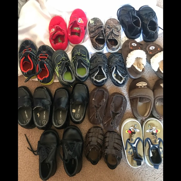 Bundle of 14 pairs of shoes - Picture 1 of 8